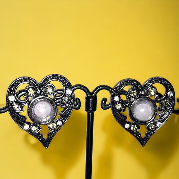 Art Nouveau Lavender Glass Silver-Tone Heart Earrings! - Picture 1 of 8